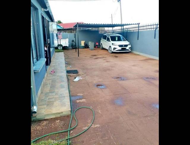 3 BEDROOM HOUSE FOR SALE IN PROTEA GLEN